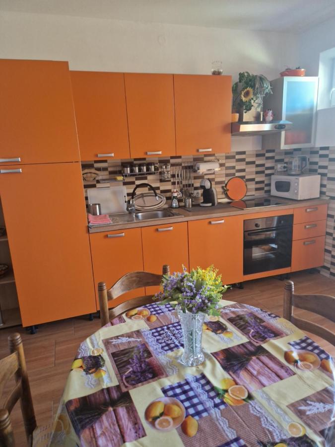 Vera Apartment Kampor ภายนอก รูปภาพ