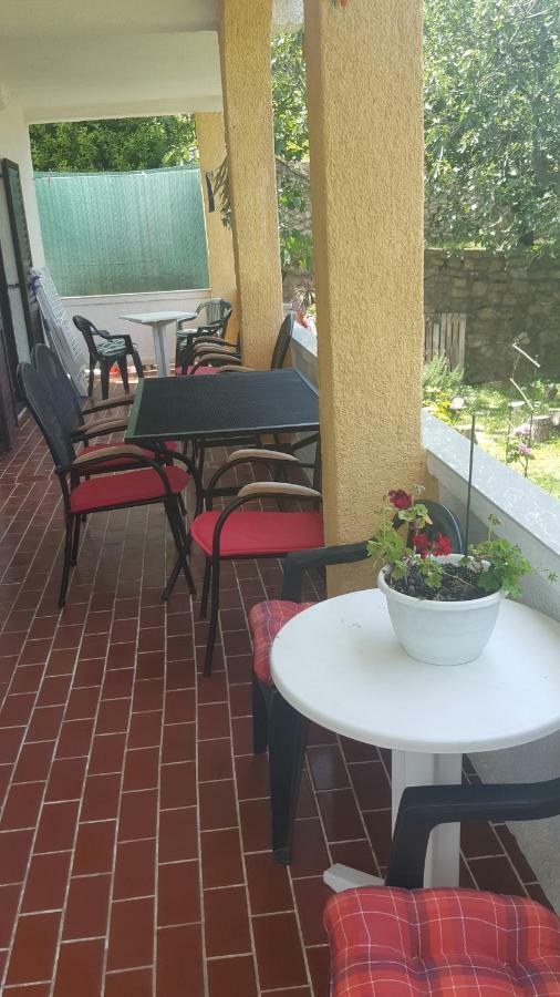 Vera Apartment Kampor ภายนอก รูปภาพ